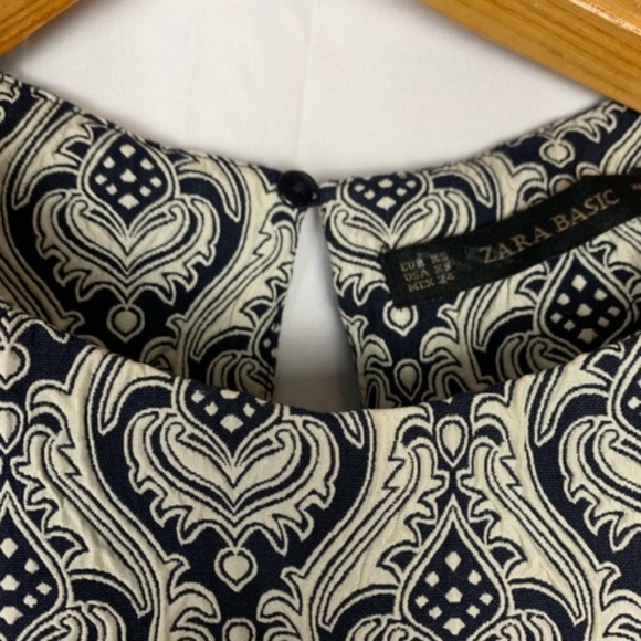 Zara Basic shift dress with textured pattern, XS - Picture 6 of 7